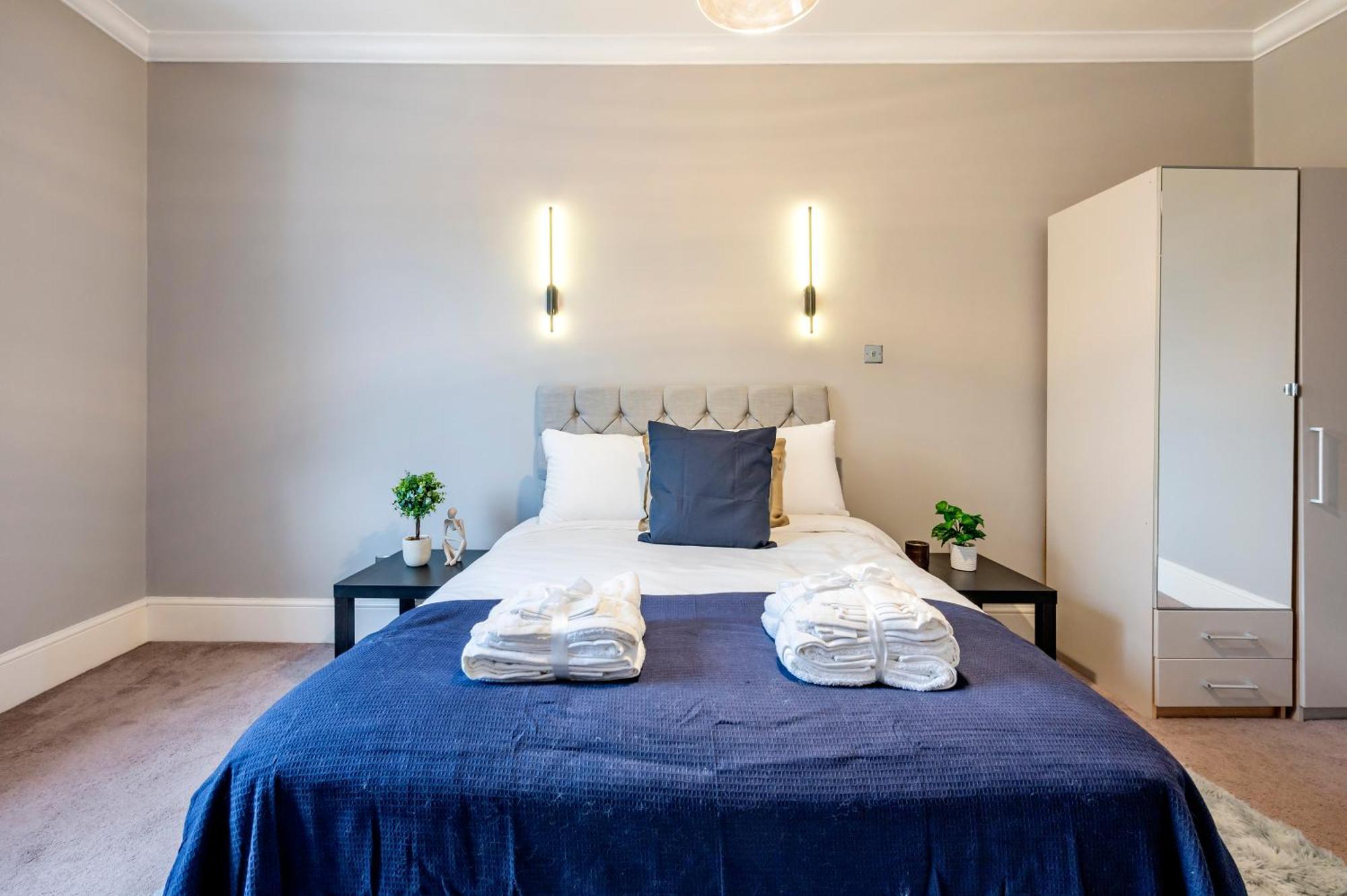 Large 1 Bedroom In Center Of London 3 Exterior photo