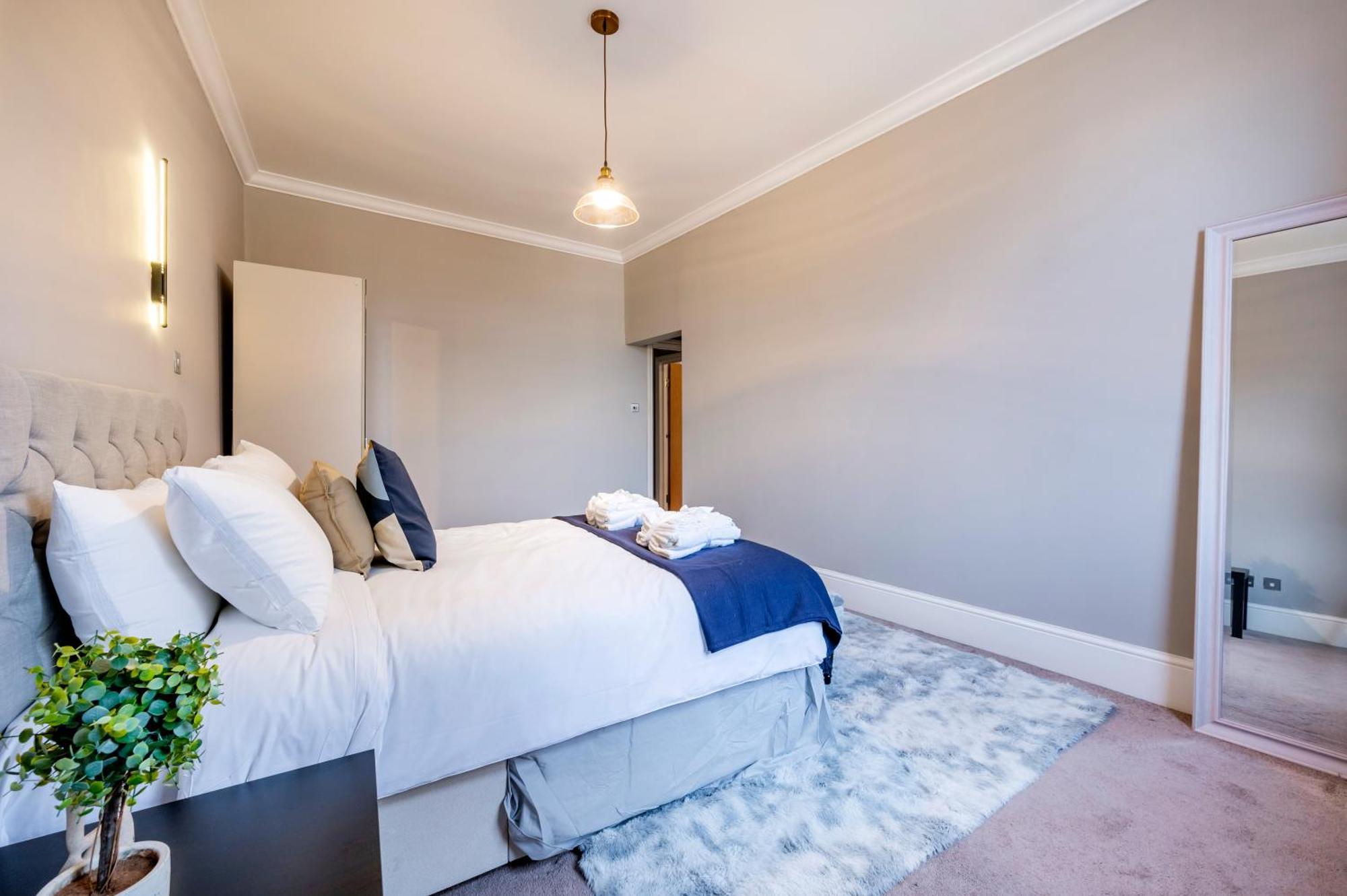 Large 1 Bedroom In Center Of London 3 Exterior photo